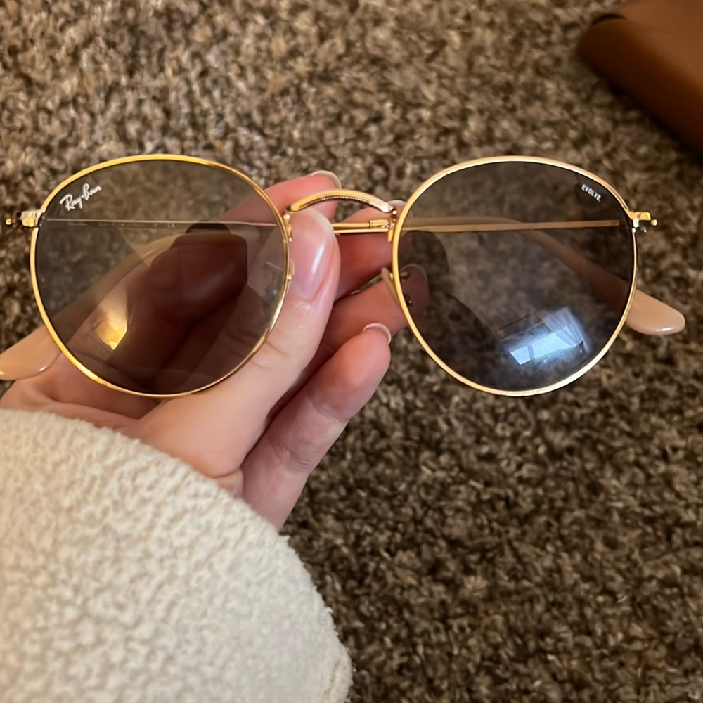 ray ban sunglasses